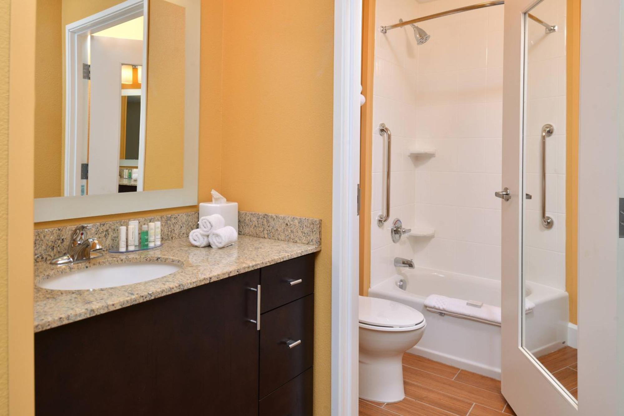Towneplace Suites By Marriott Detroit Commerce Commerce Township Eksteriør billede